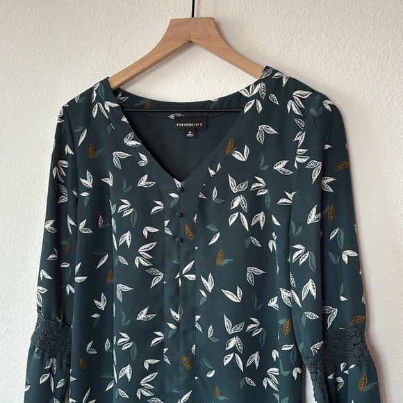 Fortune + Ivy Brooker Mixed Material Blouse - Picture 4 of 8